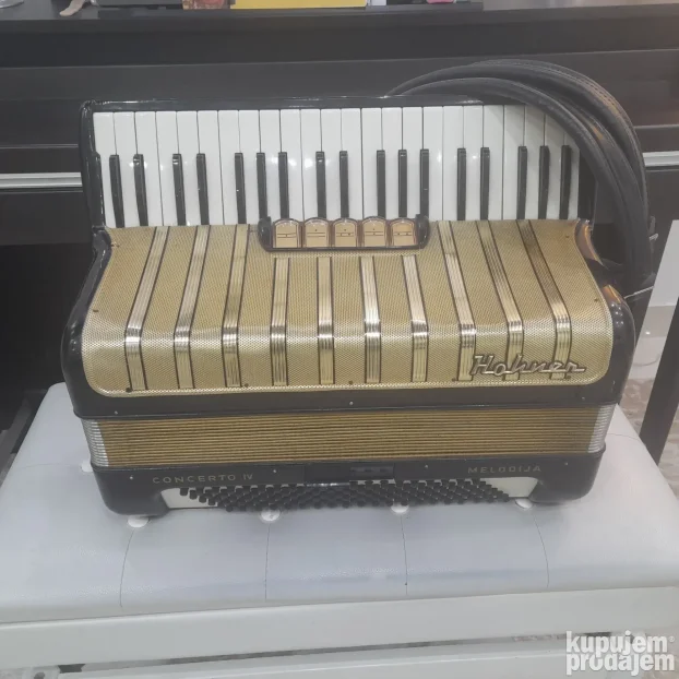 Hohner 120 basa.