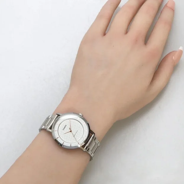 Casio LTP-VT04D-1A, 2A, 4A, 7A  ženski