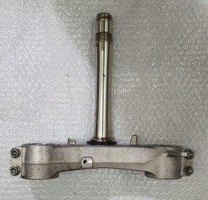 Suzuki GSXR 600/ 750 K6 - L0 donji most