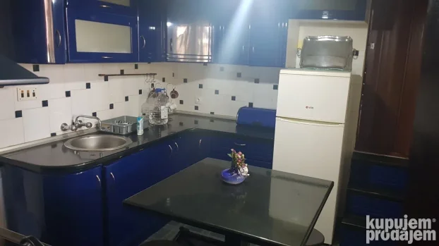 Izdajem kuću selo Drmno kod Požarevca