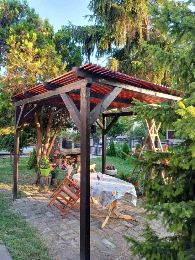 Pergola -Letnjikovac