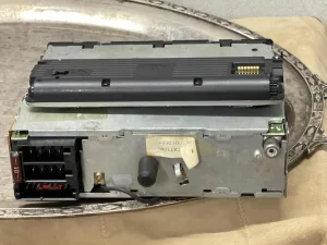 Radio kastofon VDO AYTON, u dobrom stanju, original