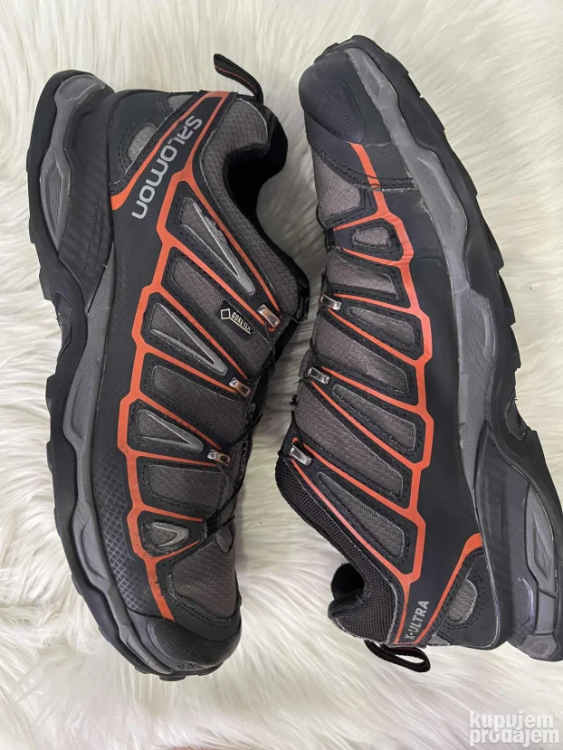 Patike Salomon goretex 43 1/3 broj prodate