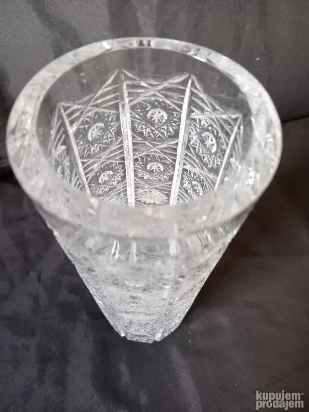 Kristalna vaza 7