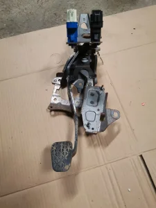 Mazda 2 2011 Pedala za kocenje