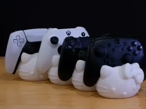 Drzac za Xbox,Switch Pro,PS5 i PS4 dzojstik (Hello Kitty)