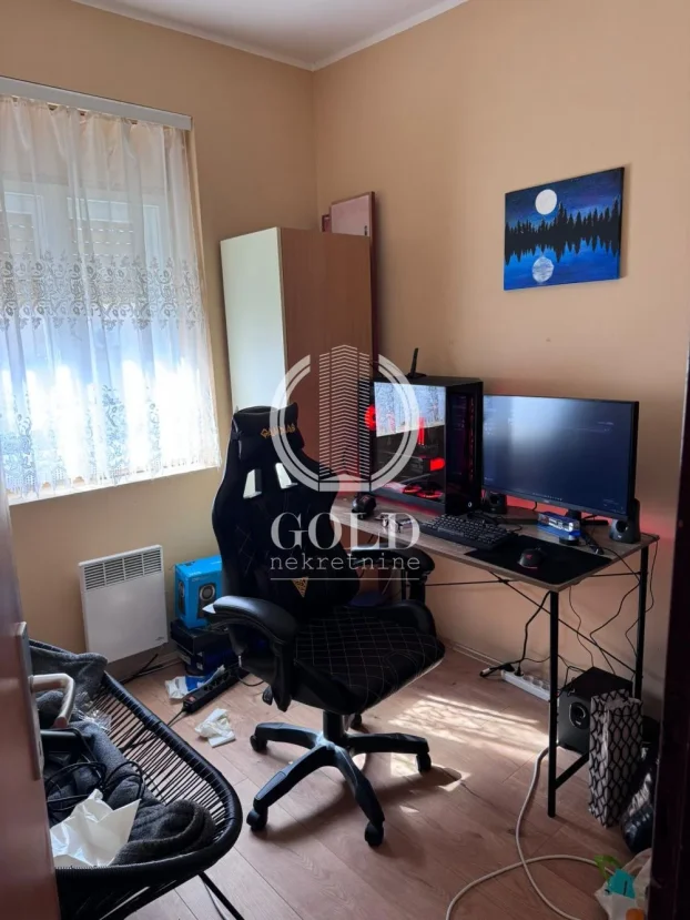 Čajkovskog, Stari Majur, 5+ petosobna, 59 m²