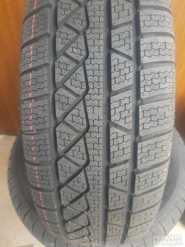 195 70 15c