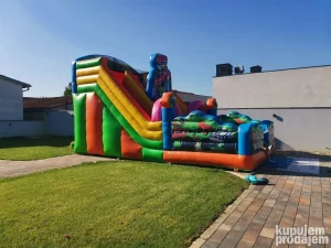 Iznajmljivanje dvoraca na naduvavanje