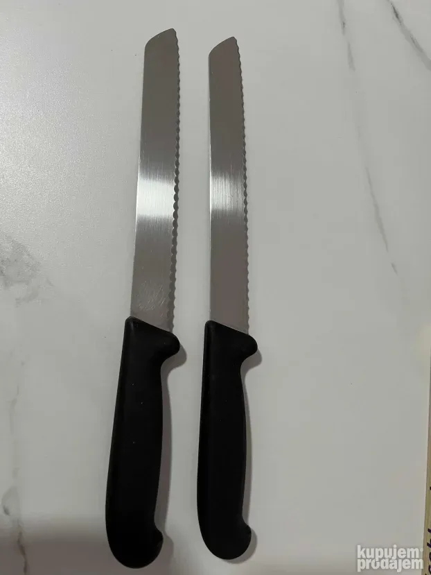 Victorinox nazubljeni noz za hleb