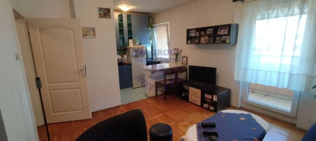 š:544863, Grbavica, 2.5 dvoiposoban, 57 m²