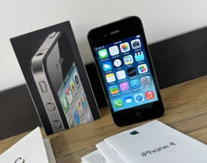 RETRO Apple iPhone 4 16GB