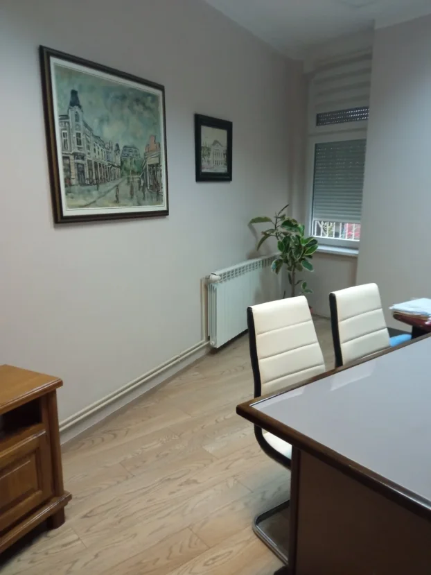 Kragujevac, Centar, 3.0 trosoban, 74 m²