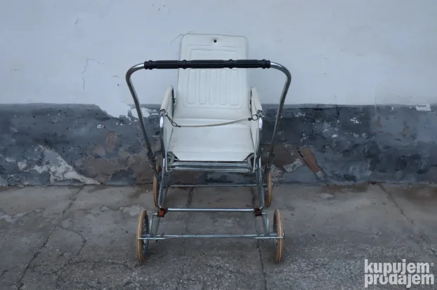 Vintage starinska decija kolica 1970e