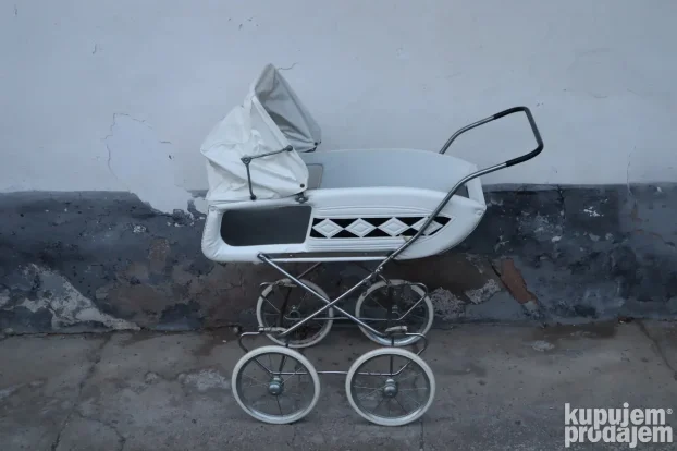 Vintage starinska decija kolica 1970e