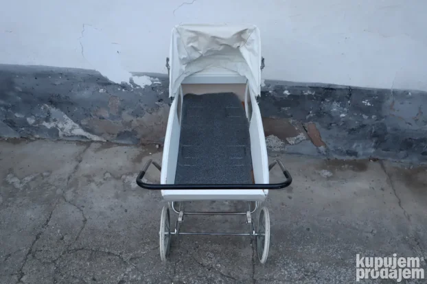 Vintage starinska decija kolica 1970e