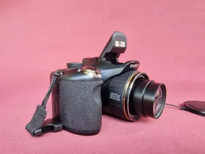 Casio Exilim EX-FH25 Fotoaparat