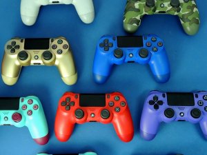 PS4 Dualshock 4 kontroleri / LIMITED i STANDARD / ODLIČNI
