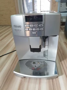 Automatski espresso aparat Delonghi Magnifica Pronto Capp