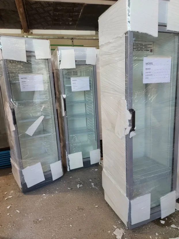 Rashladne vitrine + prevoz