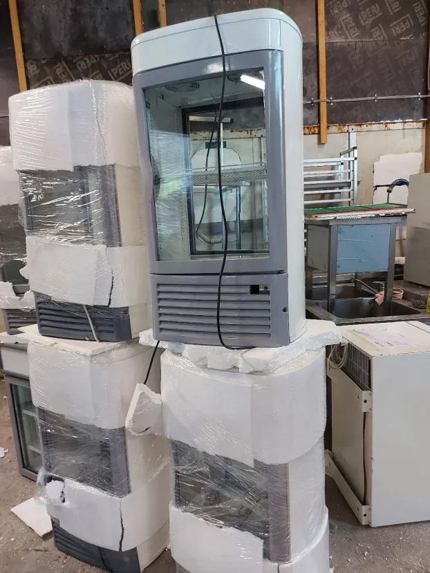 Rashladne vitrine + prevoz