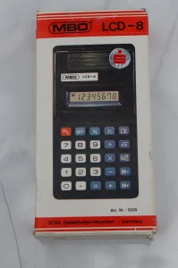Stari kalkulator MBO LCD-8