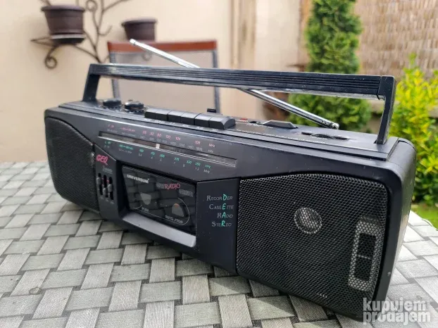UNIVERSUM CTR-1025 - stereo radio kasetofon