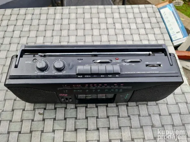 UNIVERSUM CTR-1025 - stereo radio kasetofon