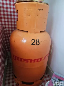Mini šporet i plinska boca