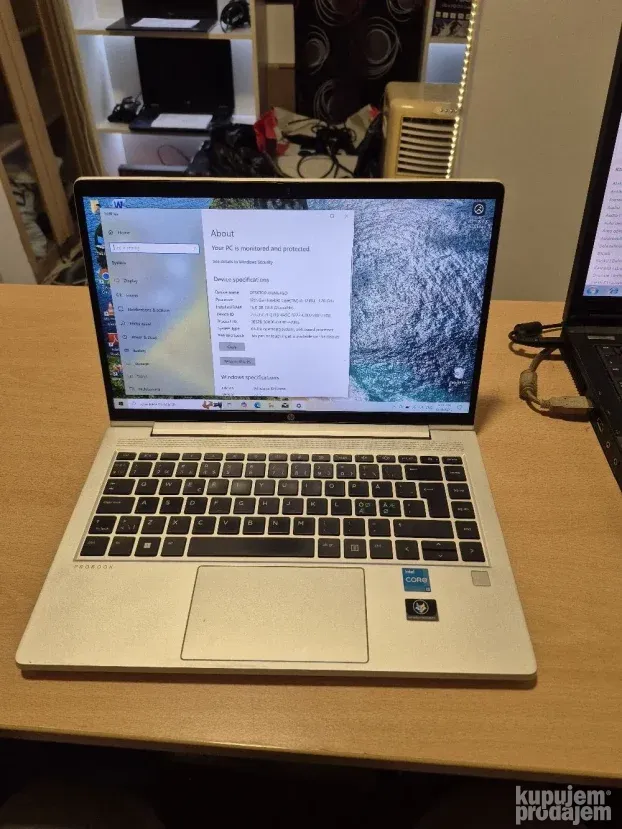 HP 440 G9/i3 1215/16gb/128gb/Aluminijum/prelep/TOP CENA