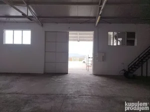Izdajem 2 hale