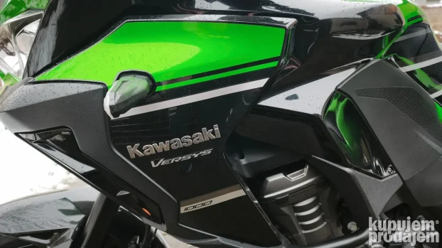 Kawasaki Versys 1000 2022g.