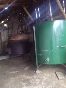 KUPUJEM kazan 120 litara prevrtac