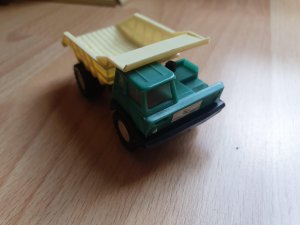 Kamion Perlini Dumper - Espewe Modelle DDR