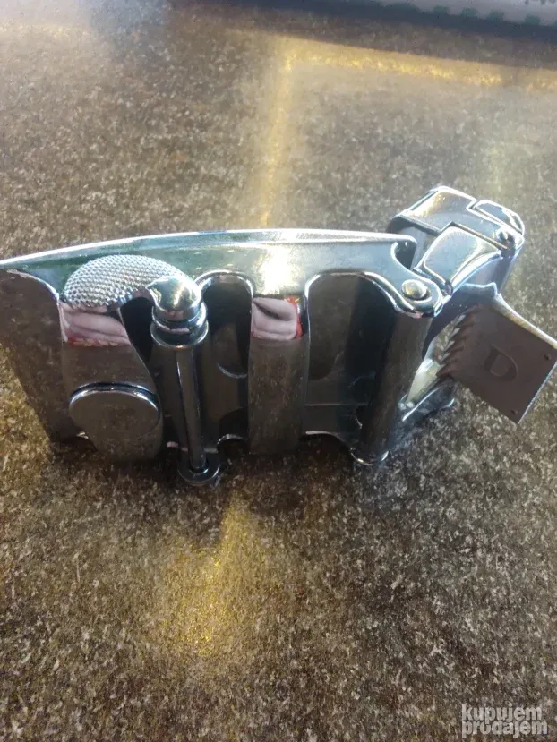 MERCEDES šnala/kopča za kaiš/Original!