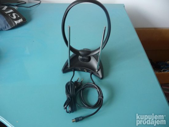 Antena za prijem zemaljske TV DVBT/2 UHF sa pojacavacem 40db