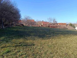 Plac-Sremski Karlovci-505m2