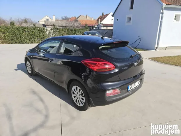 2014 Kia ProCee'd 1.4 benzinac 
