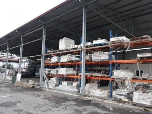 Zrenjaninski put, magacin, 950 m2