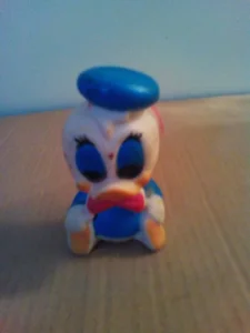 stara gumena igracka paja patak beba