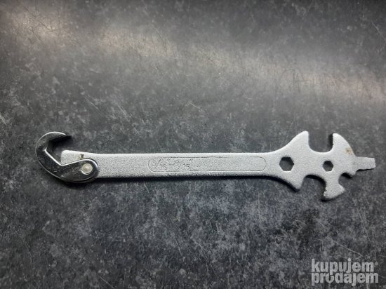 Bike wrench