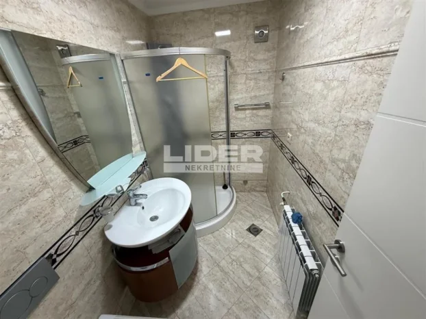 Koste Racina, Dedinje, 5+ petosobna, 150 m²