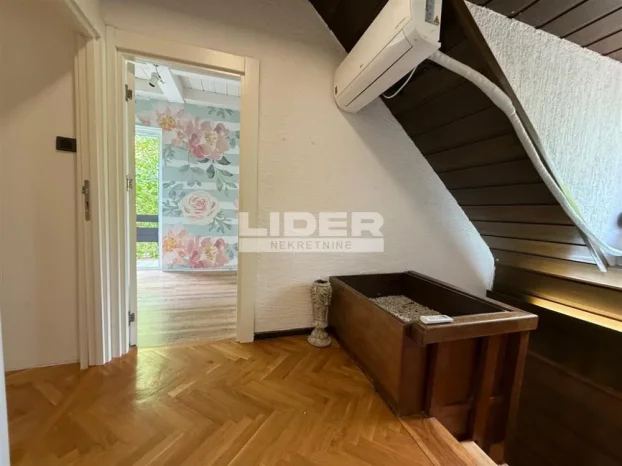 Koste Racina, Dedinje, 5+ petosobna, 150 m²