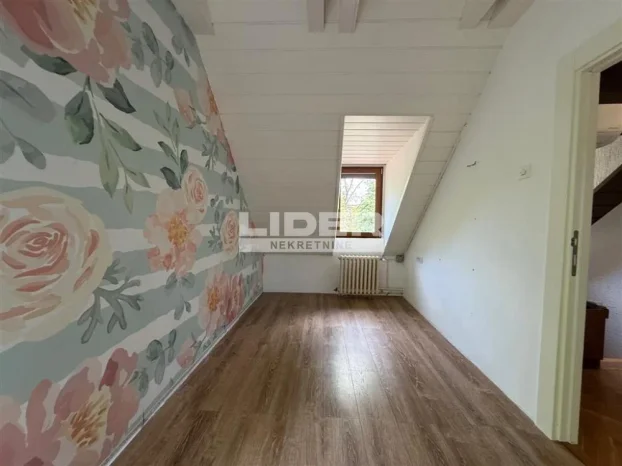 Koste Racina, Dedinje, 5+ petosobna, 150 m²