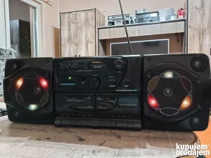 futachi radio kasetofon dupli dek sa svetla na zvusnici