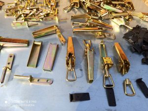 brava zatvarac stranica  za prikolice