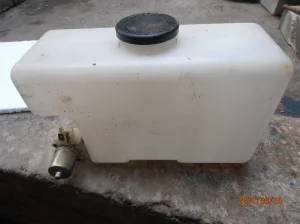 plastična posuda za tečnost