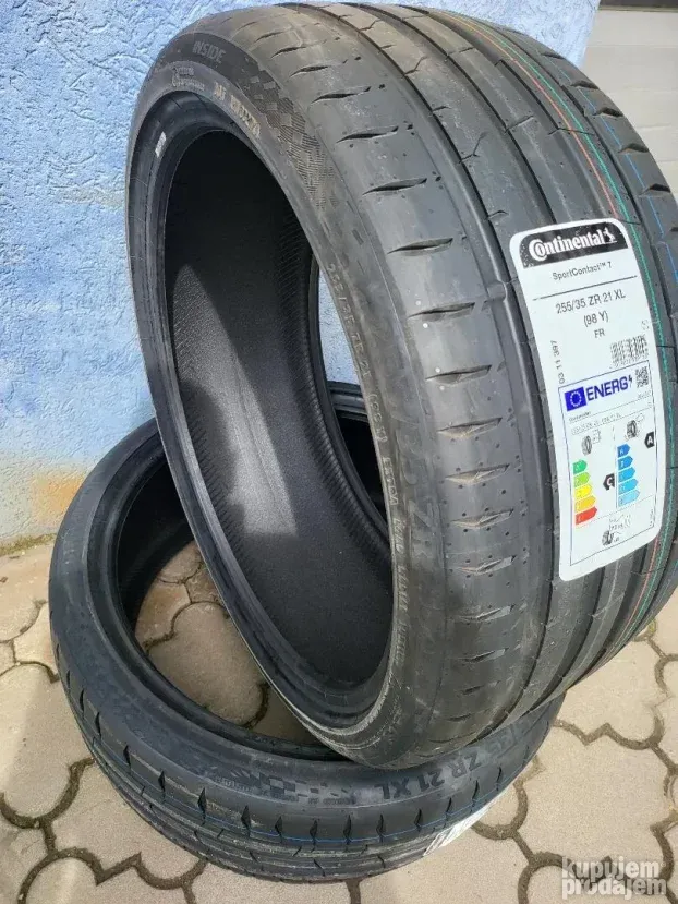 255/35 R21 Continental