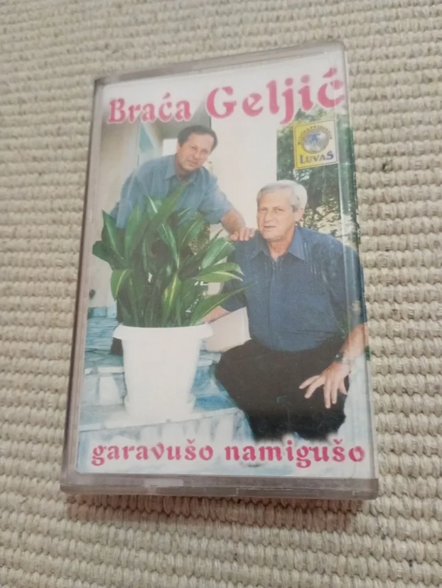 Braća Geljić Garavušo namigušo