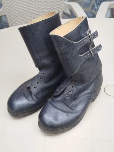 Vojne kožne čizme iz JNA broj 40 kao nove